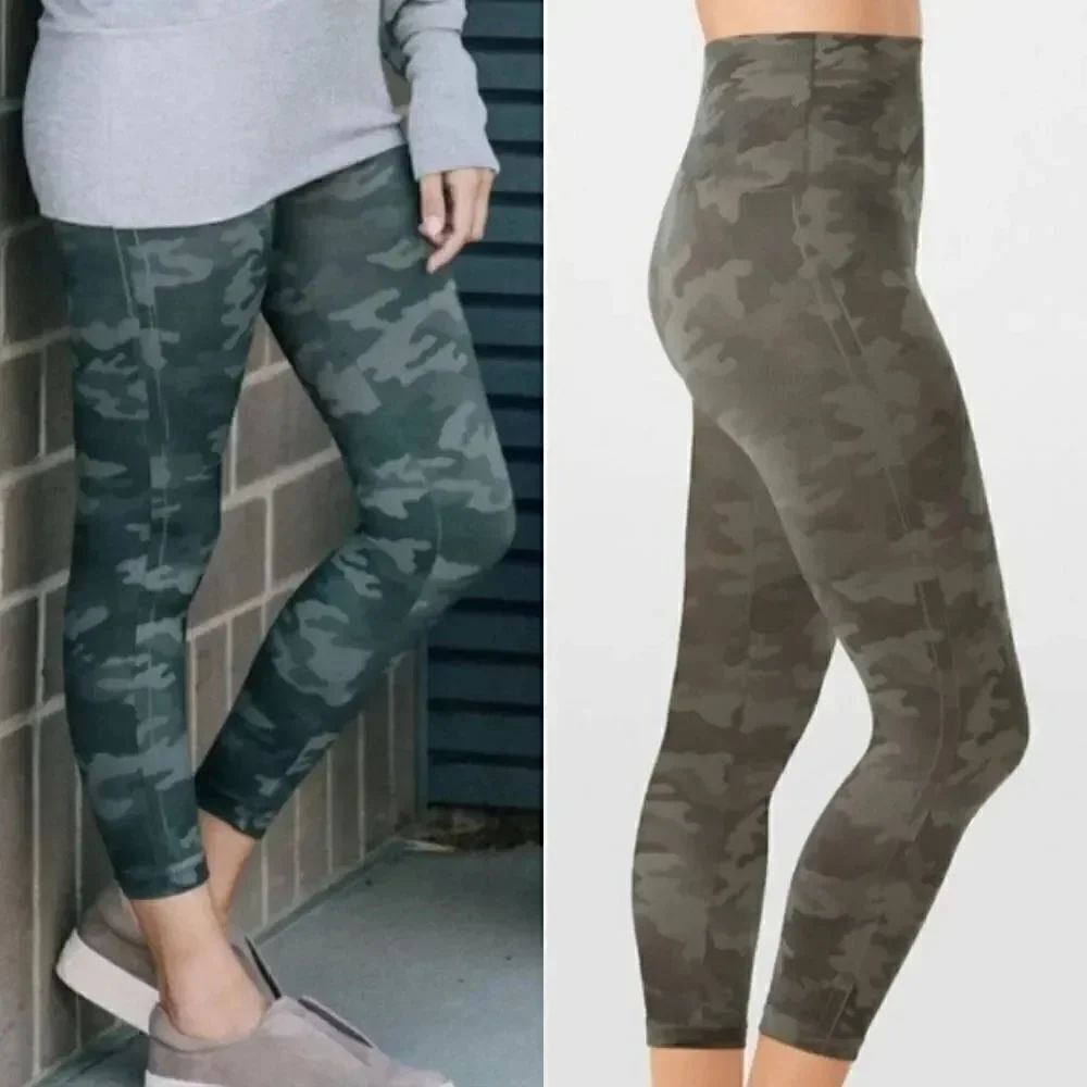 NWOT Spanx camouflage cropped leggings